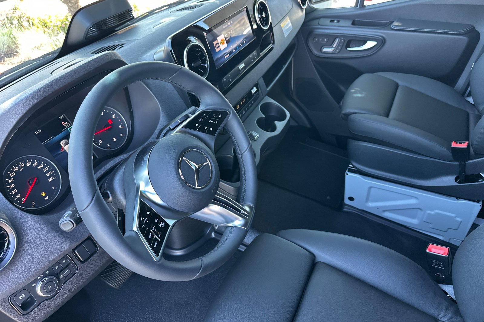 New 2026 Mercedes-Benz Sprinter 2500 image 10