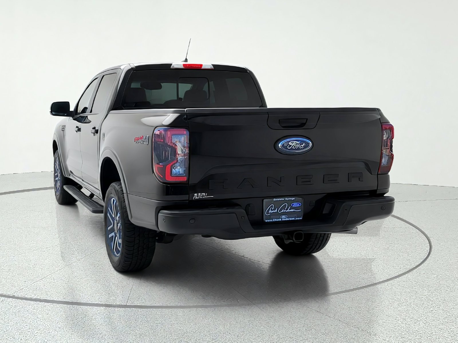Used 2024 Ford Ranger Lariat w/ FX4 Off-Road Package AWD/4WD image 6