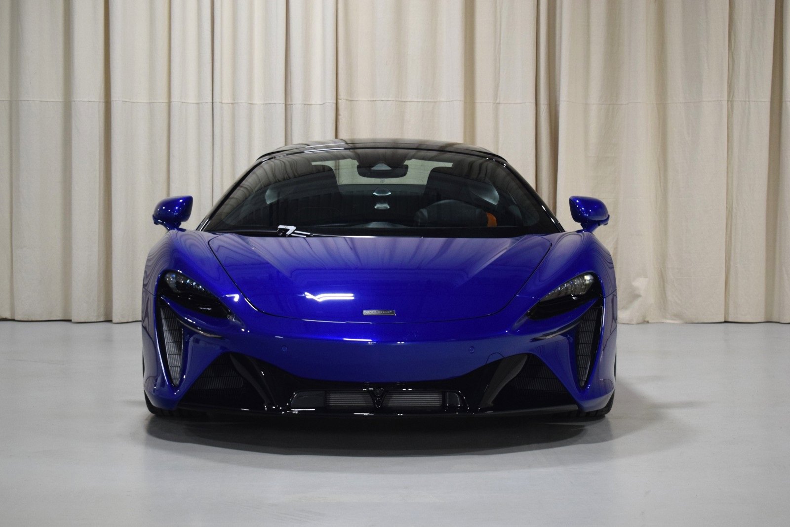 New 2026 McLaren Artura image 9