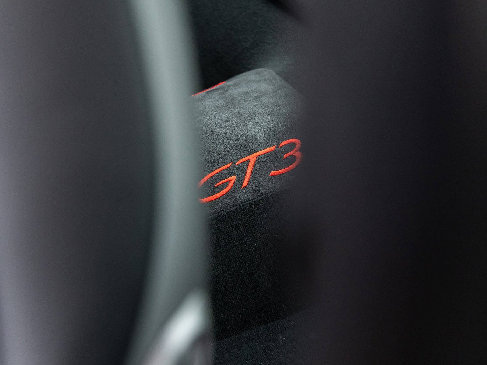 Used 2018 Porsche 911 GT3 image 40