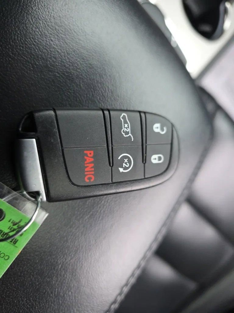 Used 2018 Jeep Grand Cherokee High Altitude AWD/4WD image 34