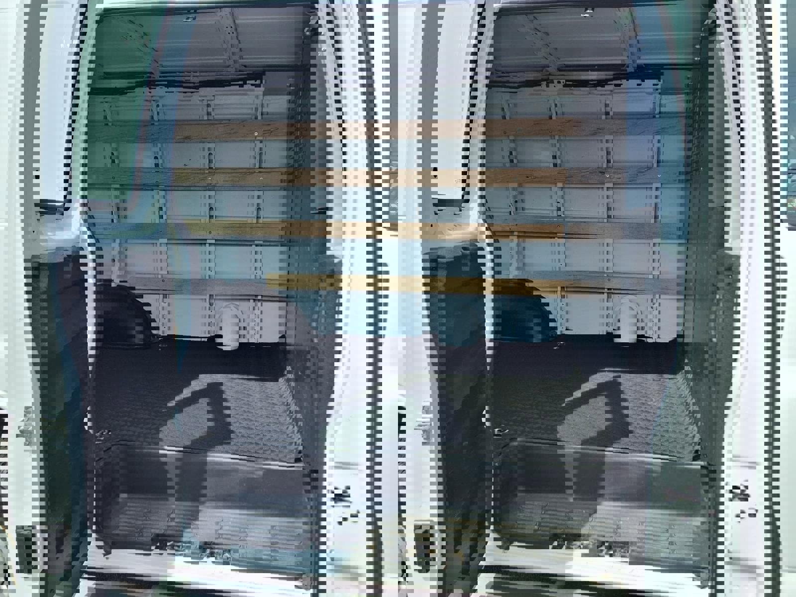 Used 2024 GMC Savana 2500 w/ Driver Convenience Package image 12