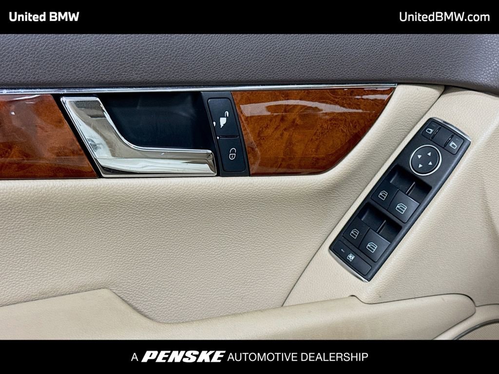 Used 2011 Mercedes-Benz C 300 Sedan image 3