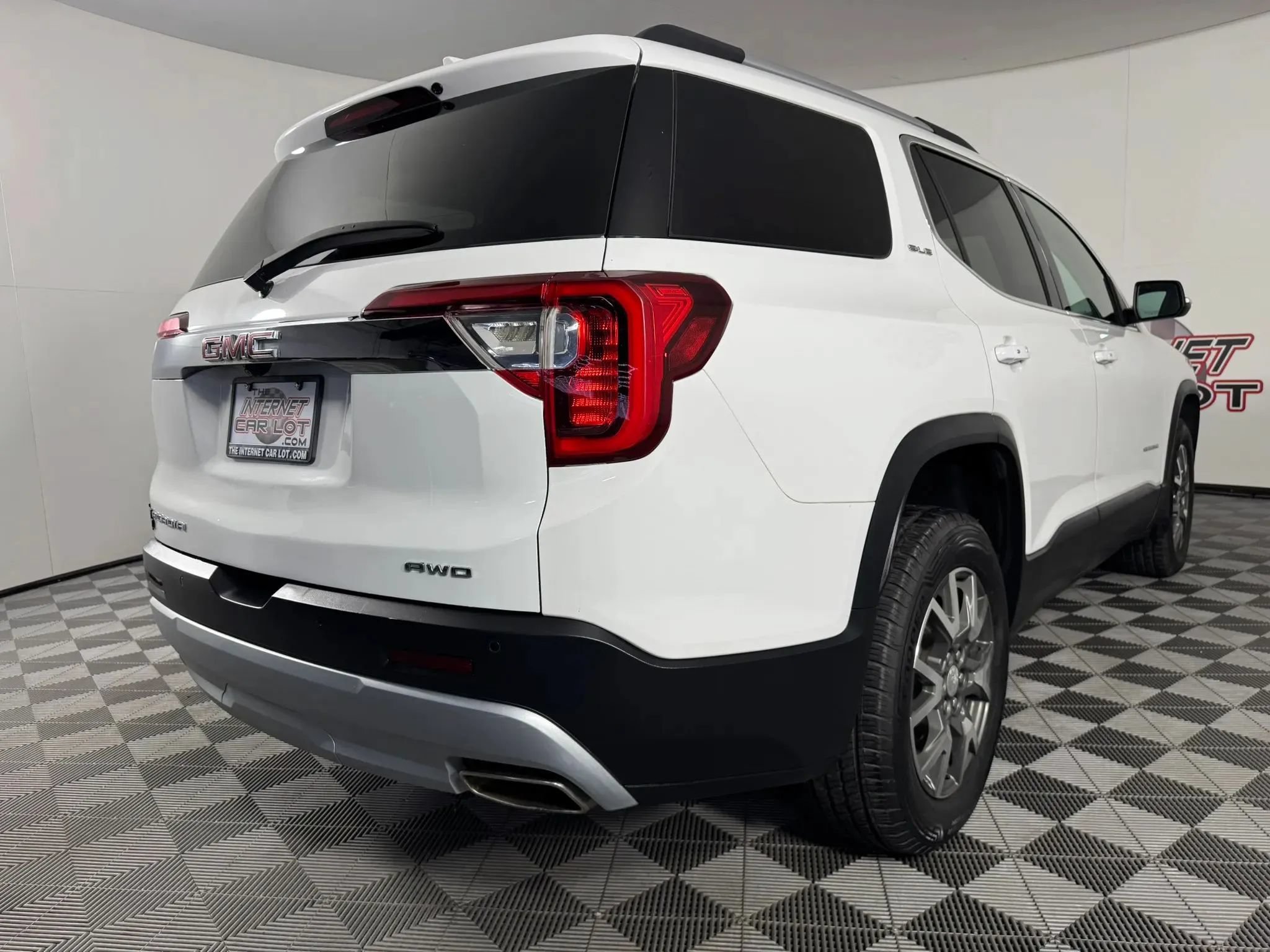 Used 2020 GMC Acadia SLE w/ Driver Convenience Package AWD/4WD image 29