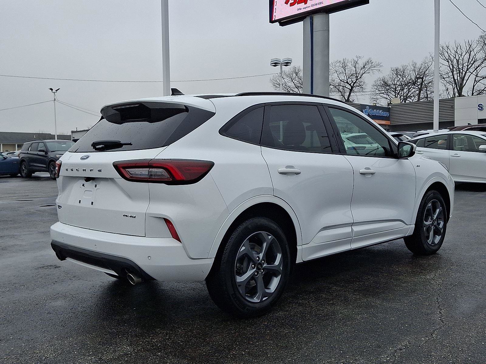 Certified 2023 Ford Escape ST-Line Select w/ Tech Pack #1 image 6