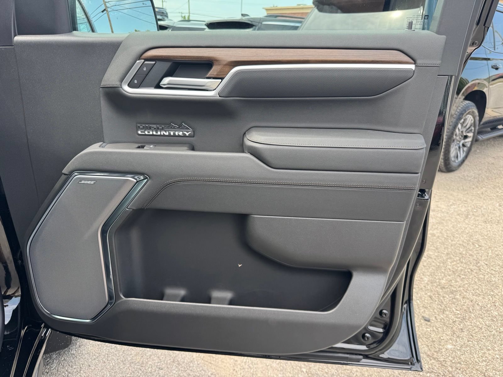 New 2026 Chevrolet Silverado 1500 High Country w/ Midnight Edition AWD/4WD image 33