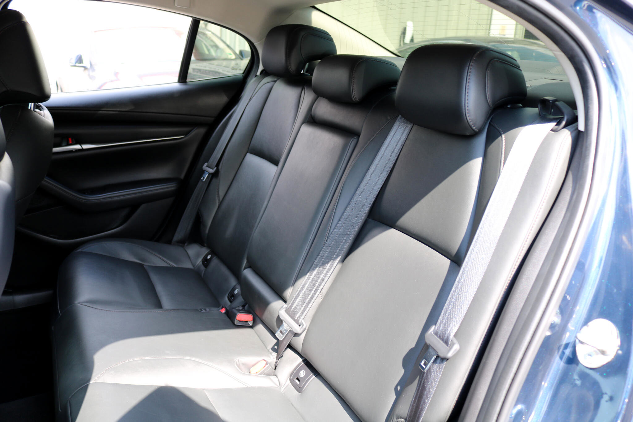 Used 2021 MAZDA MAZDA3 s image 33