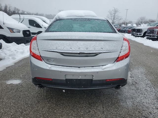 Used 2015 Lincoln MKS AWD w/ Equipment Group 101A image 5