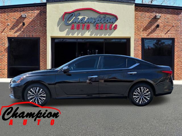 Used 2023 Nissan Altima 2.5 SV image 10