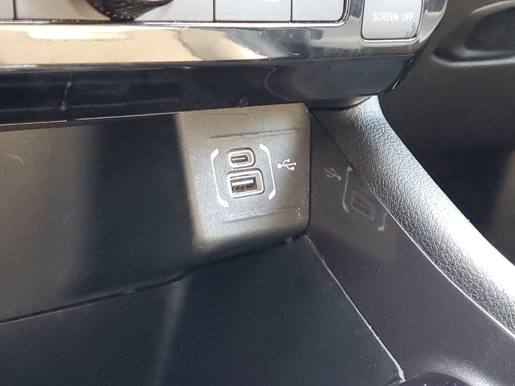 Used 2024 Jeep Compass Latitude AWD/4WD image 23