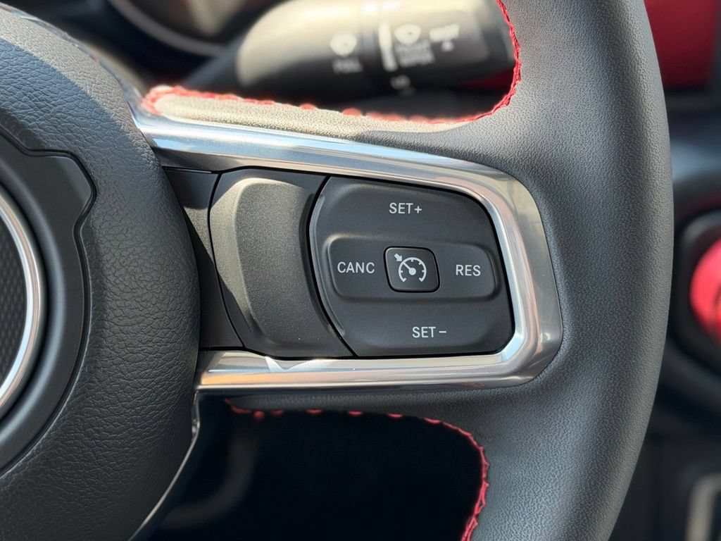 Used 2023 Jeep Gladiator Rubicon w/ Cold Weather Group AWD/4WD image 8