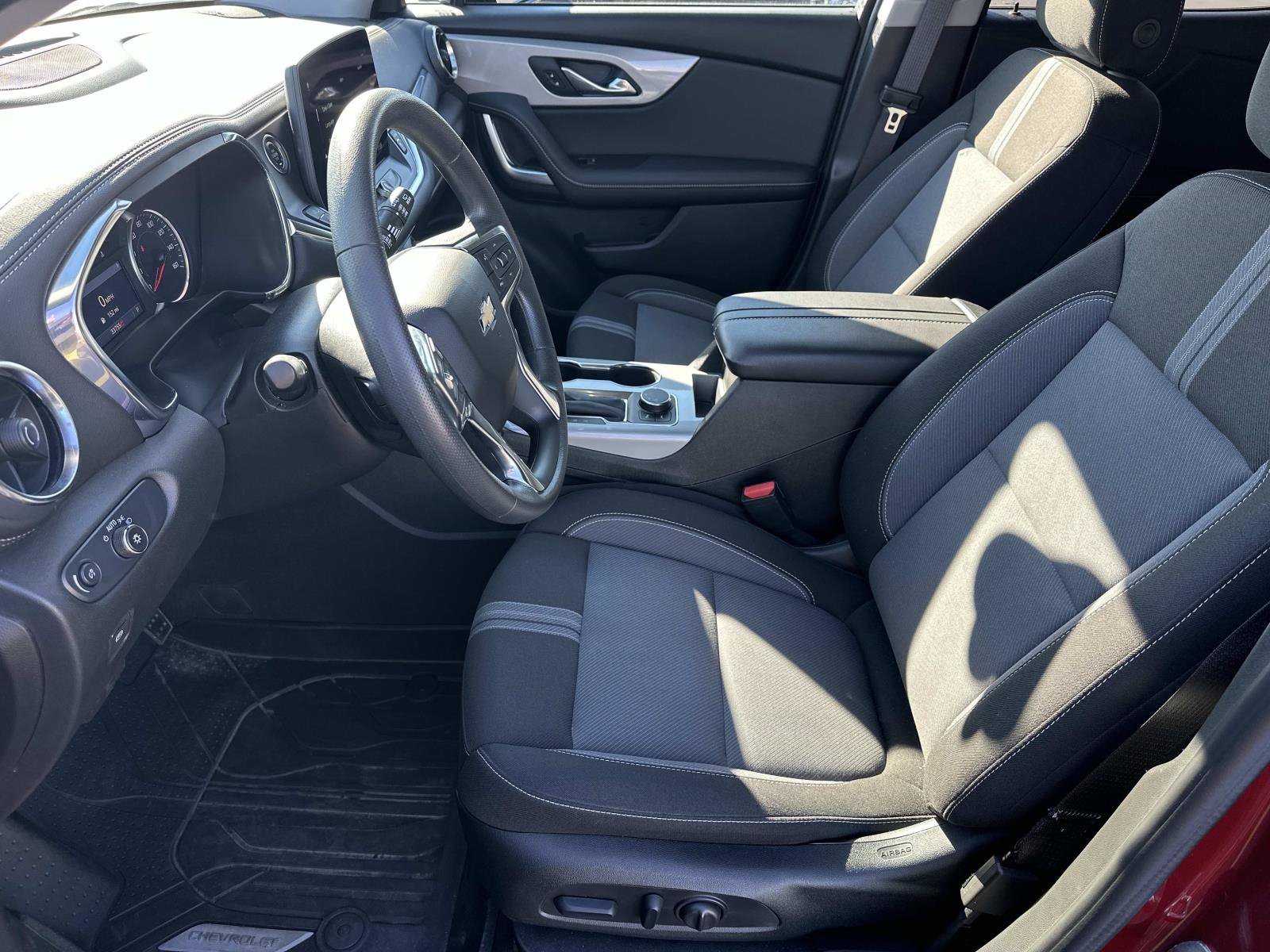 Certified 2025 Chevrolet Blazer LT w/ Convenience Package FWD image 18