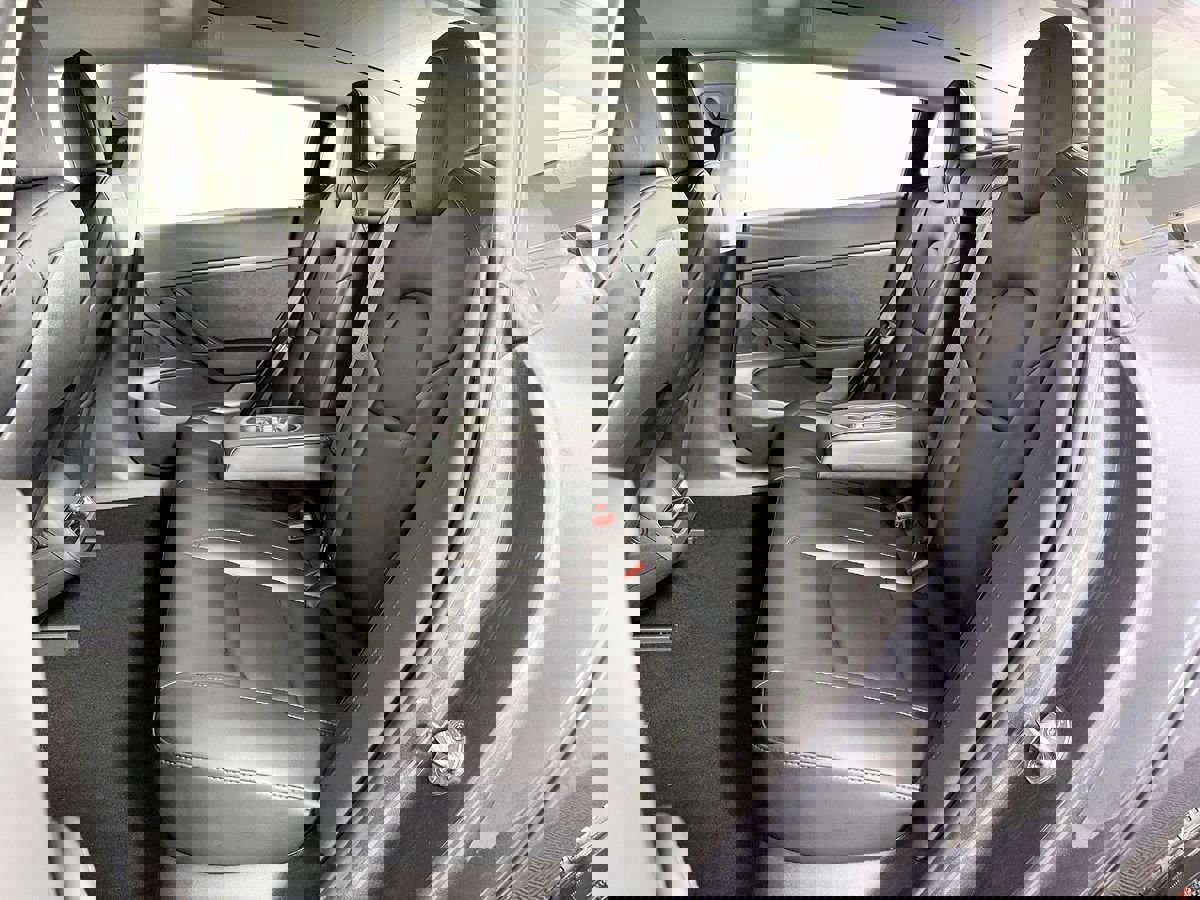 Used 2021 Tesla Model 3 Standard Range Plus image 36