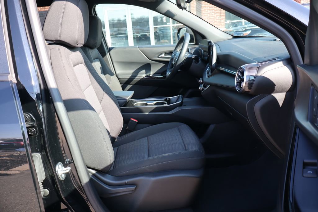 Used 2025 Chevrolet Equinox LT w/ Safety and Technology Package image 41