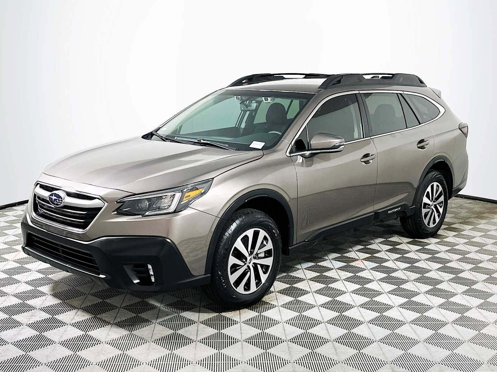 Certified 2022 Subaru Outback Premium w/ Popular Package #1 image 3