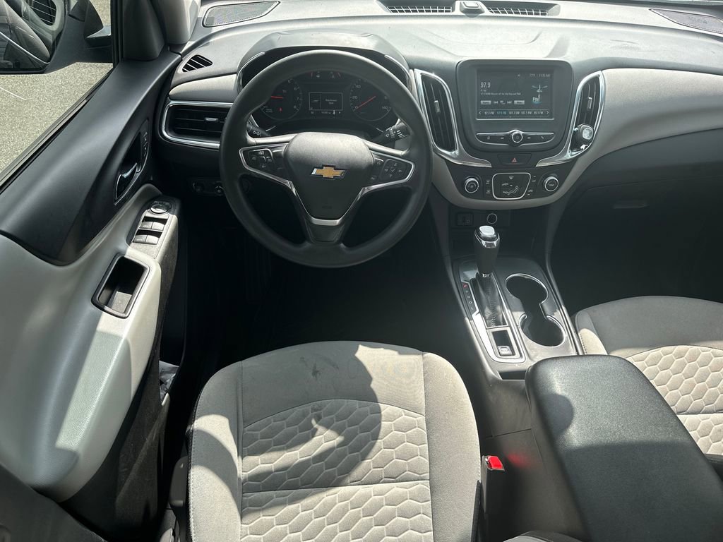 Used 2018 Chevrolet Equinox LS FWD image 23