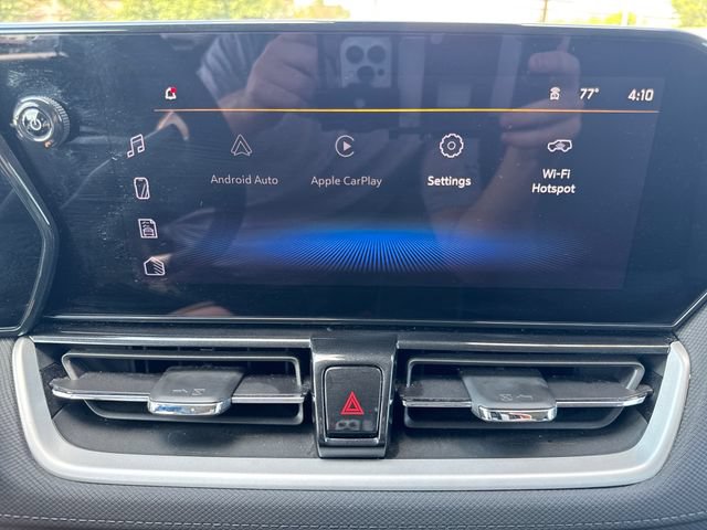 Used 2025 Chevrolet TrailBlazer LT AWD/4WD image 17