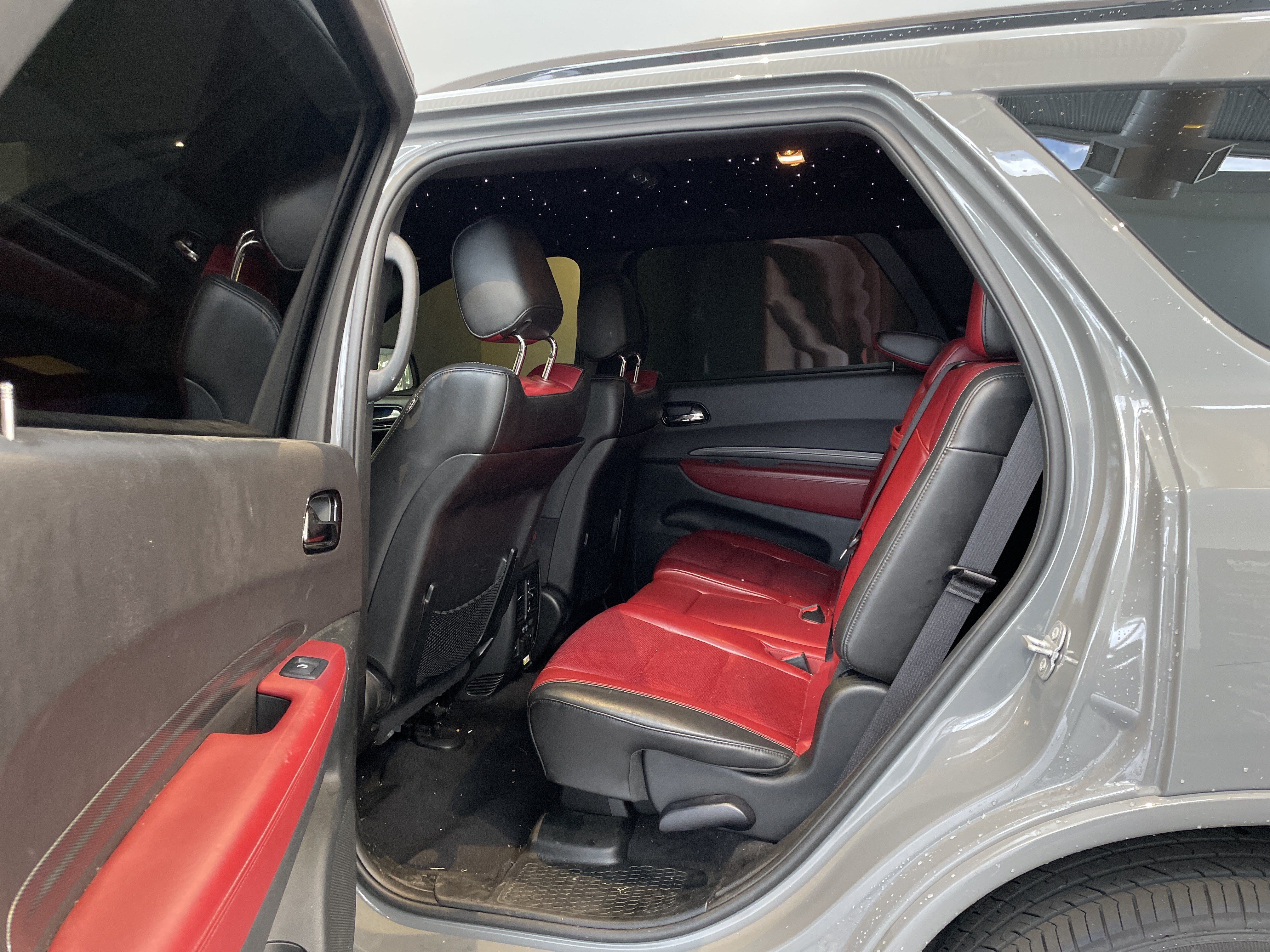 Used 2022 Dodge Durango R/T w/ Blacktop Package AWD/4WD image 22
