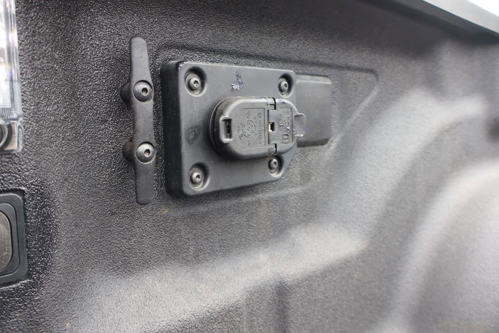 Used 2025 RAM 3500 Big Horn image 17