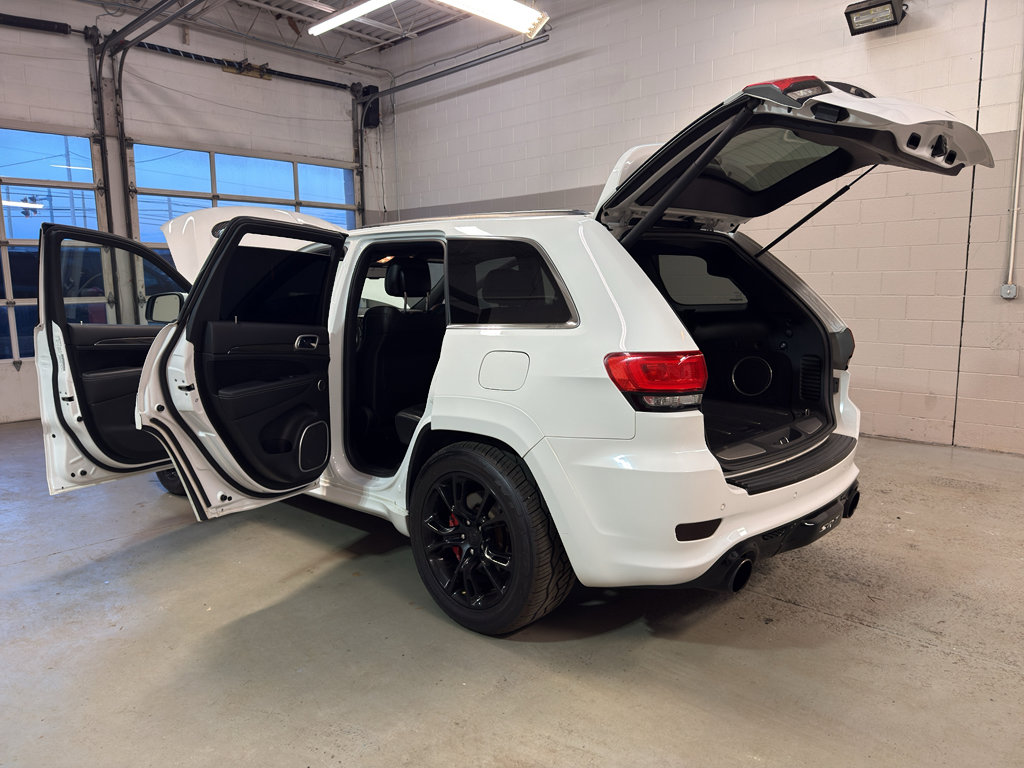 Used 2014 Jeep Grand Cherokee SRT w/ Trailer Tow Group IV AWD/4WD image 10