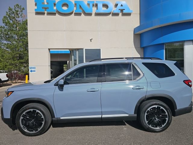 New 2026 Honda Pilot Touring image 2