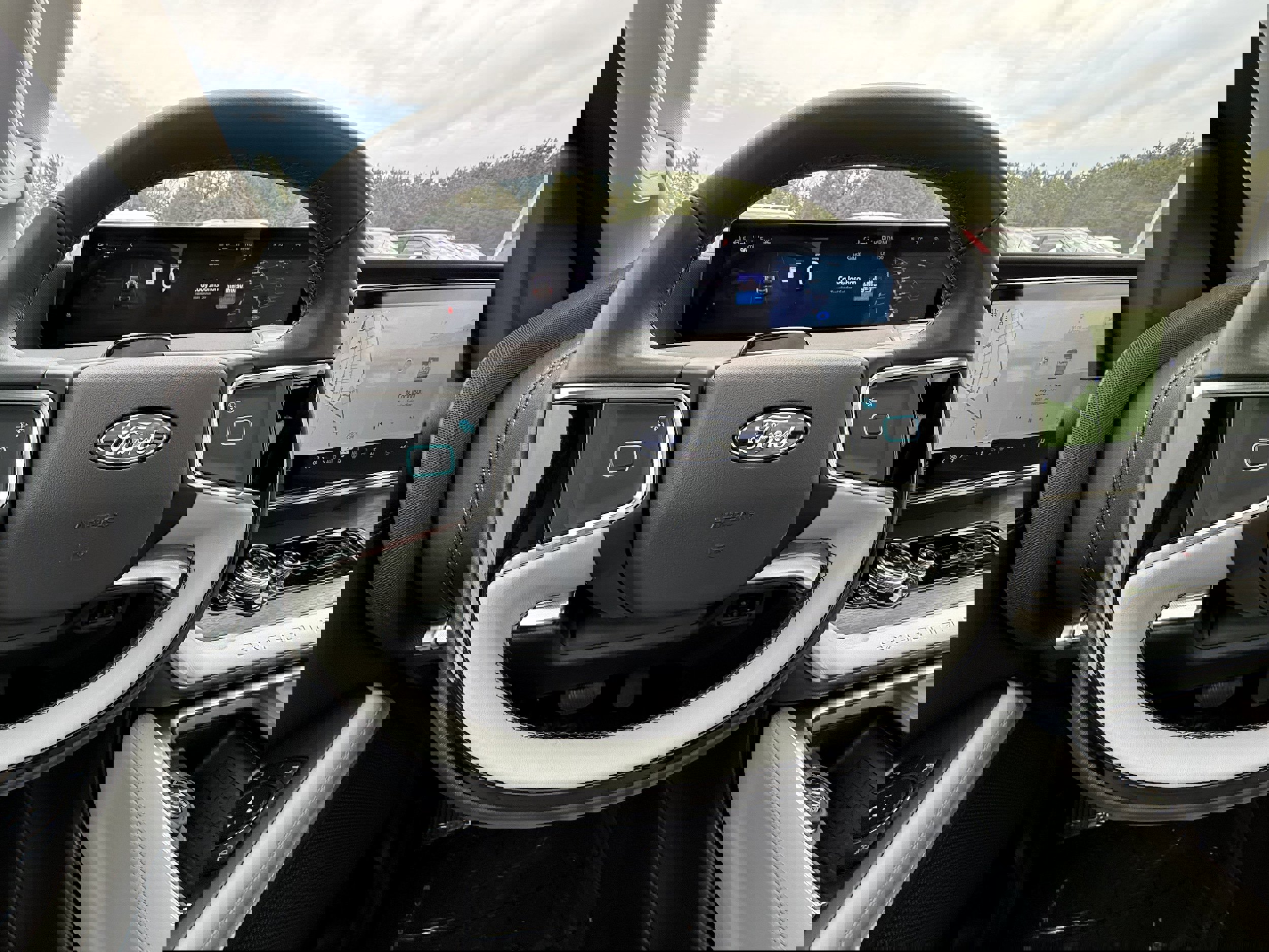 Used 2025 Ford Expedition Max Platinum image 15