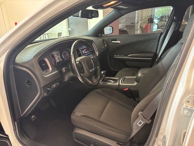 Used 2019 Dodge Charger SXT w/ Driver Confidence Group AWD/4WD image 13