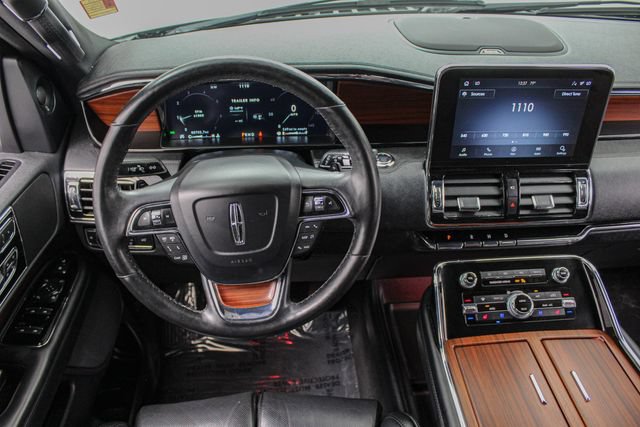 Used 2021 Lincoln Navigator L Reserve AWD/4WD image 27
