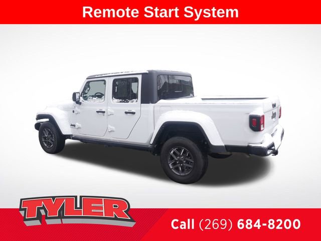Used 2024 Jeep Gladiator Sport image 5