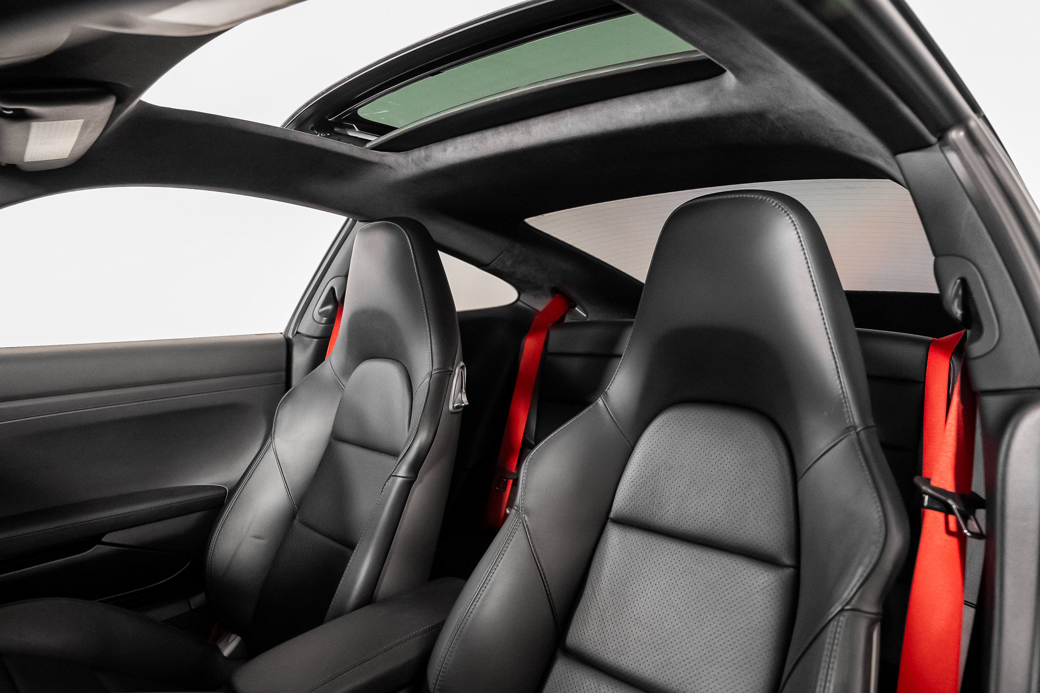 Used 2018 Porsche 911 Carrera S RWD image 3
