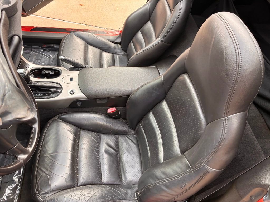 Used 2005 Chevrolet Corvette Coupe w/ Preferred Equipment Group RWD image 19