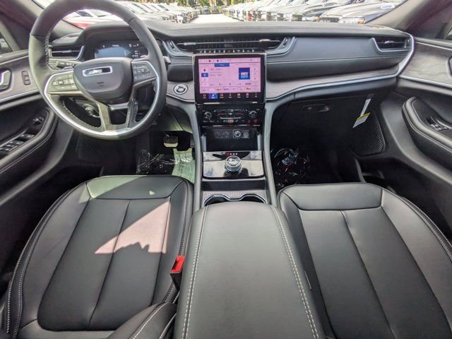 New 2025 Jeep Grand Cherokee L Limited w/ Black Appearance Package image 13