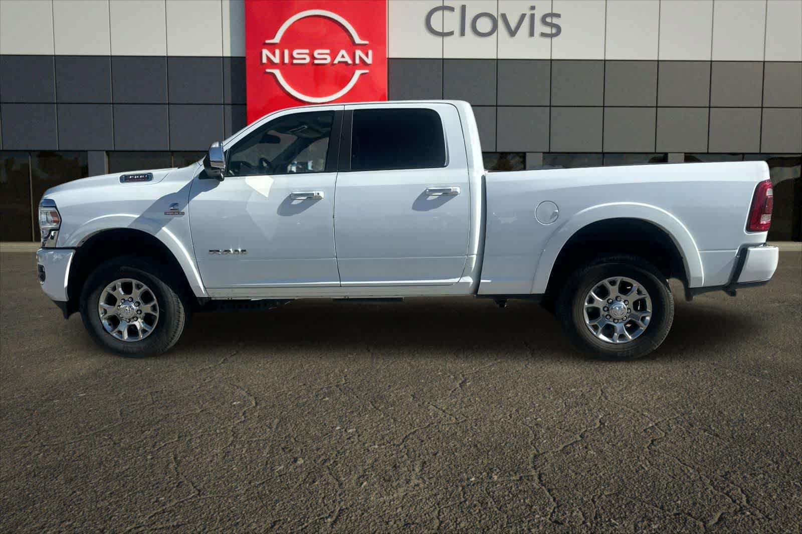 Used 2022 RAM 3500 Laramie AWD/4WD image 6