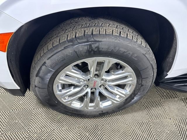 Used 2023 GMC Yukon SLT w/ SLT Premium Package image 10
