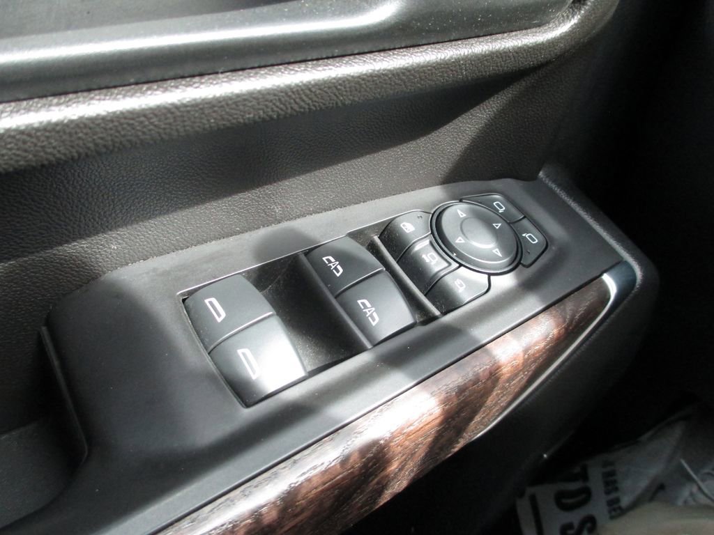 Used 2020 GMC Sierra 3500 Denali w/ Denali Ultimate Package image 27