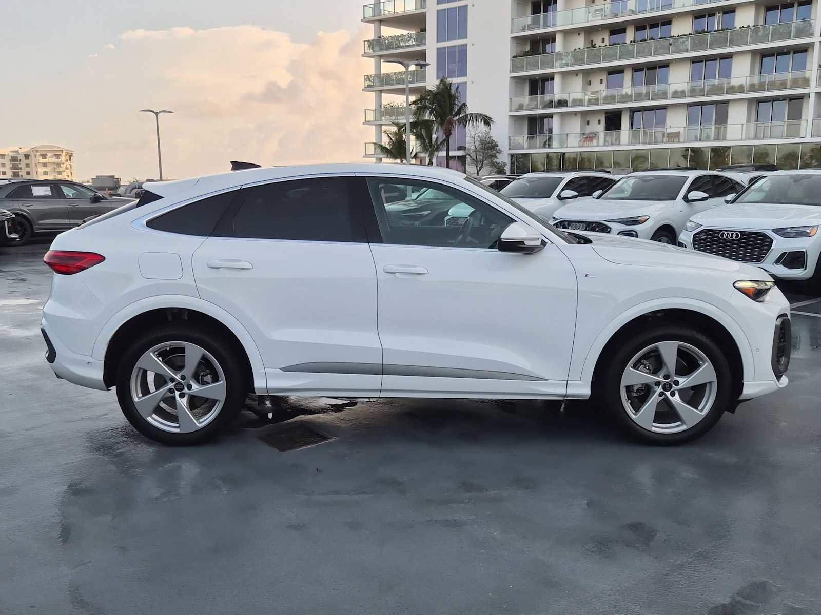 Certified 2025 Audi Q5 Premium Plus w/ Premium Plus image 7