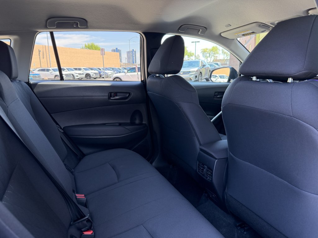 Used 2026 Toyota Corolla Cross LE FWD image 35