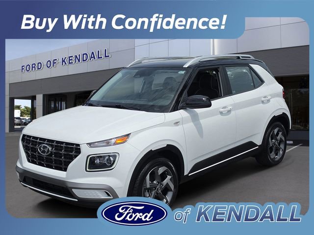 Used 2025 Hyundai Venue Limited FWD image 1
