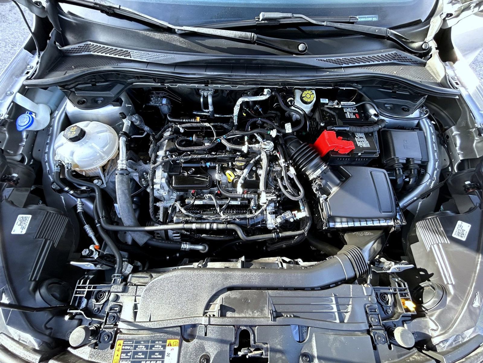 Used 2020 Ford Escape SE image 24