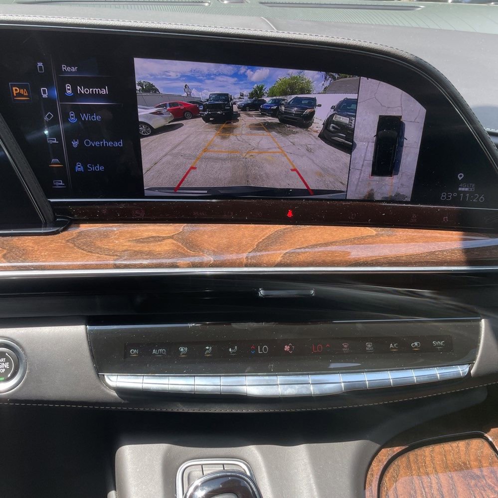 Used 2022 Cadillac Escalade ESV Sport Platinum w/ Heavy-Duty Trailer Package AWD/4WD image 21