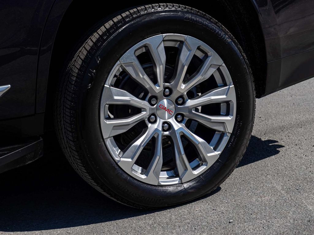 Used 2024 GMC Yukon Denali AWD/4WD image 8