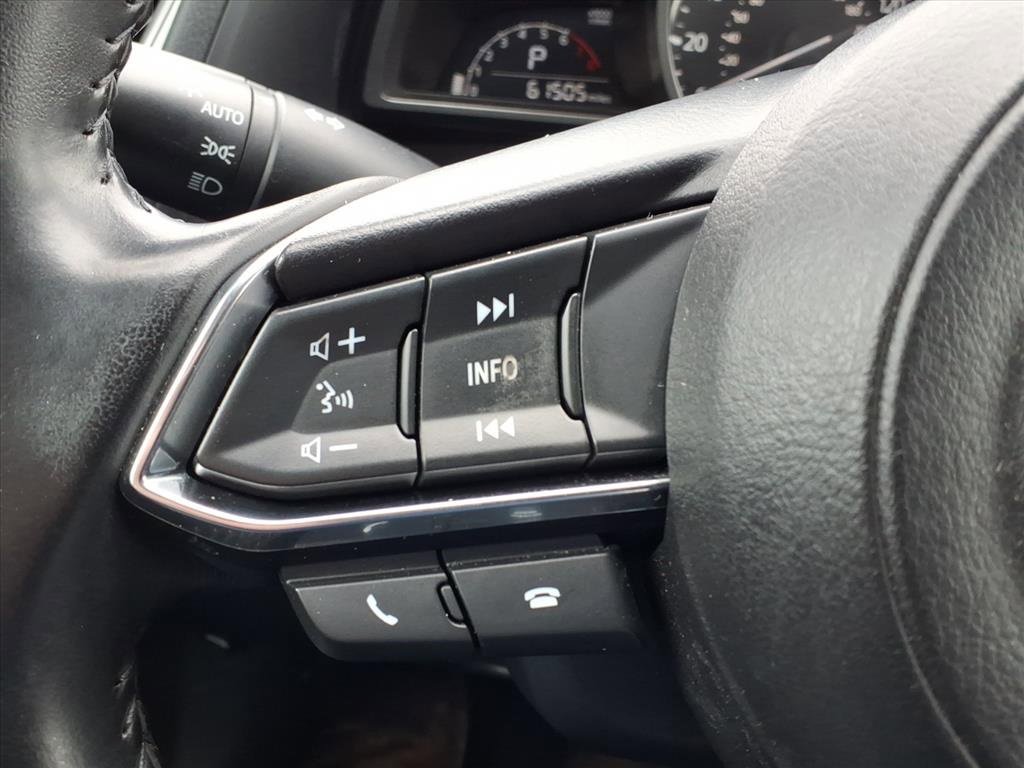 Used 2018 MAZDA MAZDA3 Touring image 23