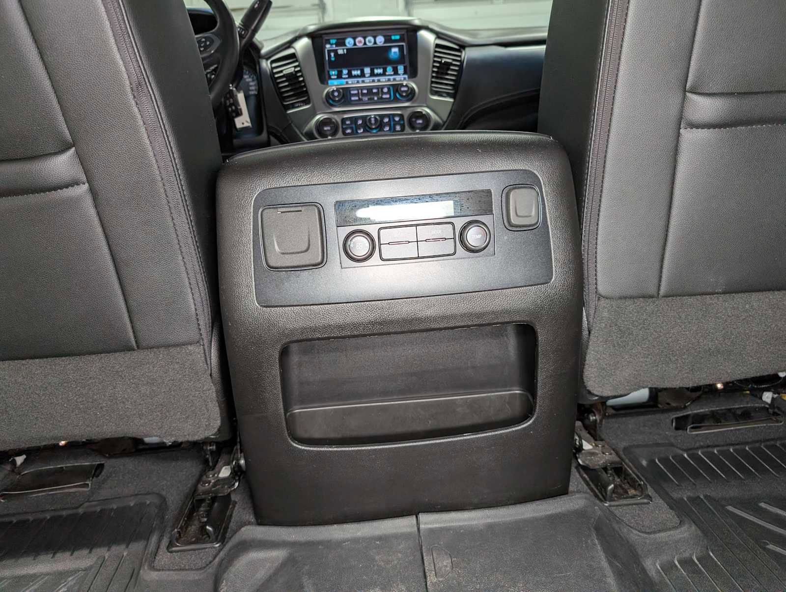 Used 2019 Chevrolet Tahoe LT w/ RST Edition AWD/4WD image 21