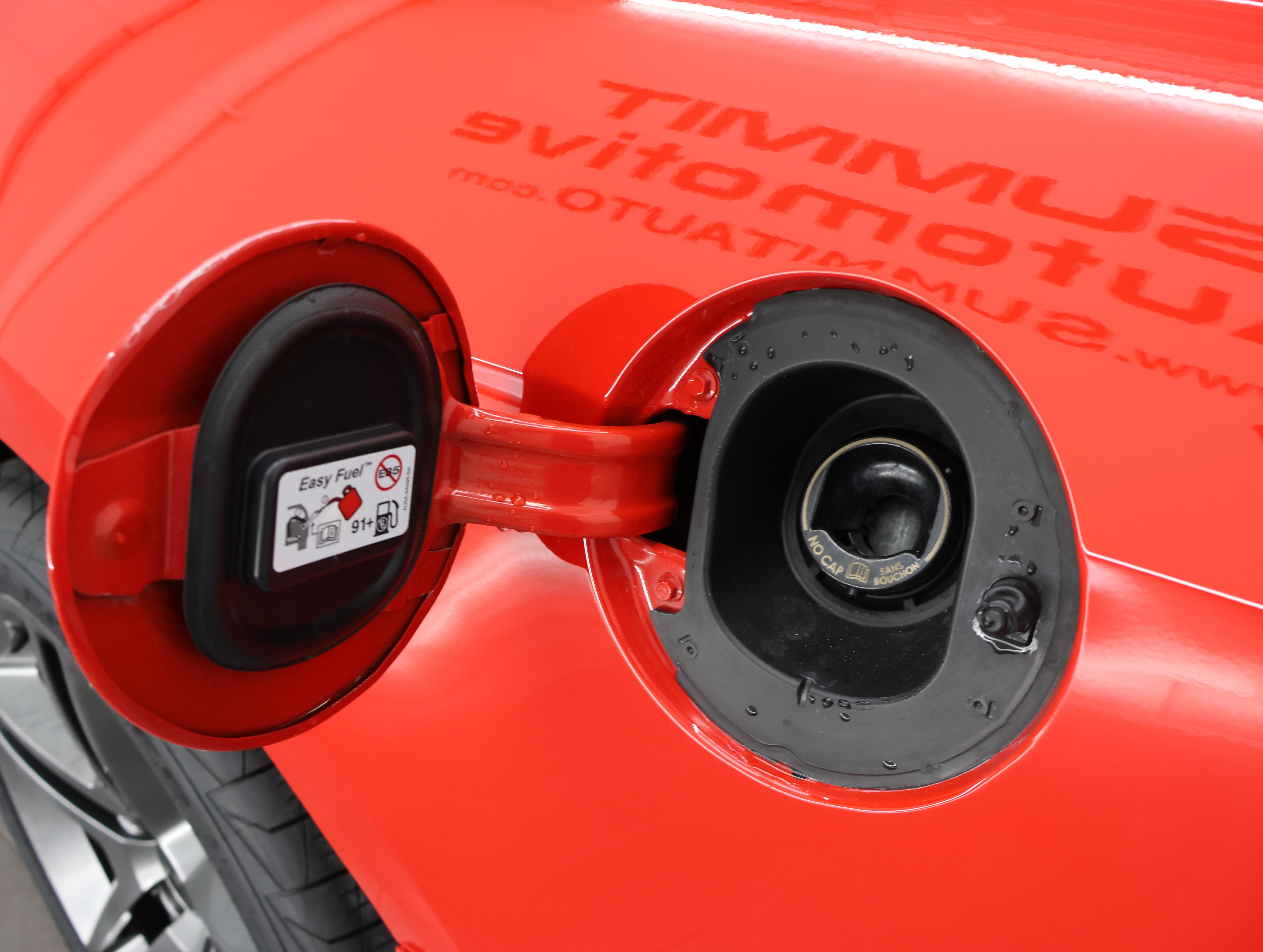 Used 2011 Ford Mustang Shelby GT500 RWD image 29