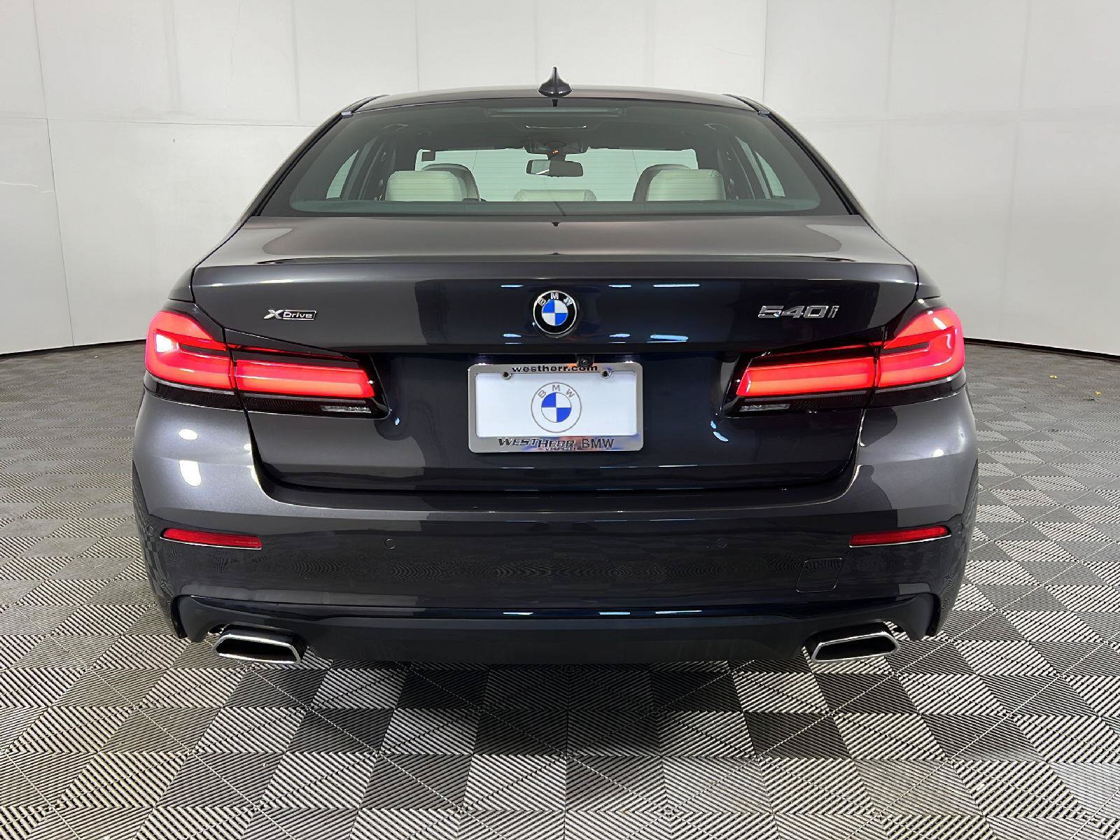 Used 2022 BMW 540i xDrive w/ Premium Package AWD/4WD image 6