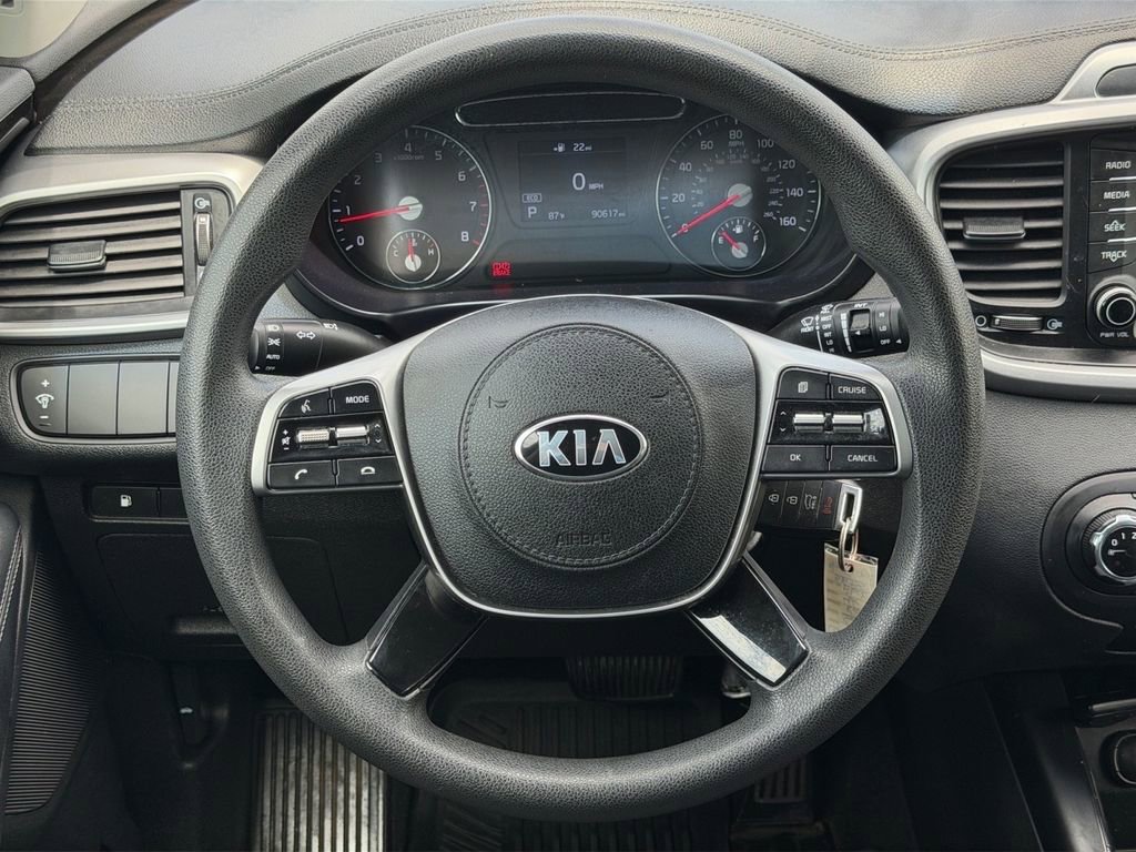 Used 2019 Kia Sorento L FWD image 18