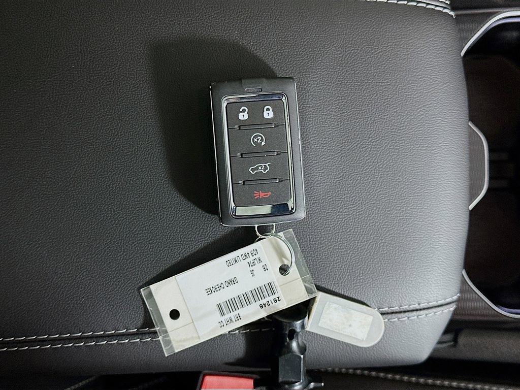 New 2026 Jeep Grand Cherokee Limited image 20