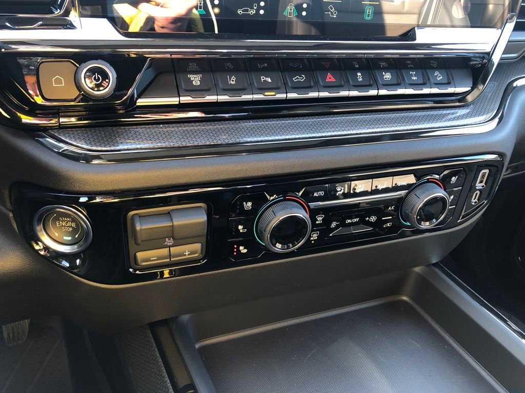 New 2026 Chevrolet Silverado 2500 ZR2 w/ LPO, Dark Essentials Package image 21