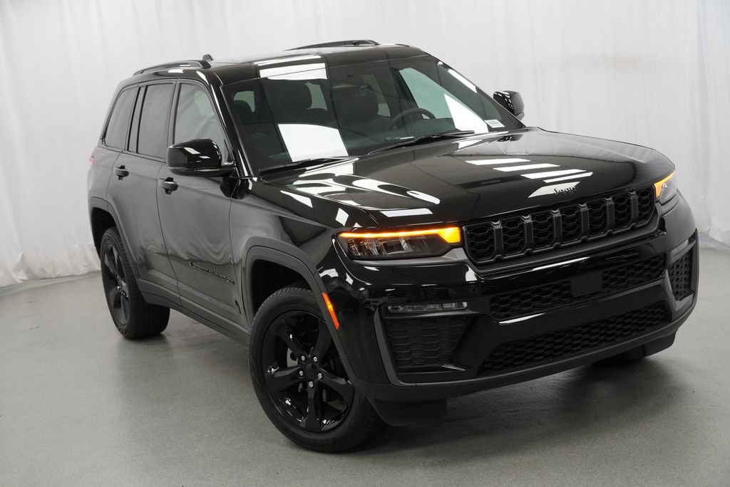 New 2026 Jeep Grand Cherokee Limited w/ Limited Altitude Package AWD/4WD image 12