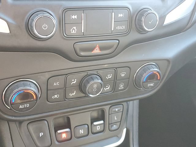 Certified 2021 GMC Terrain SLT w/ Infotainment Package II AWD/4WD image 29
